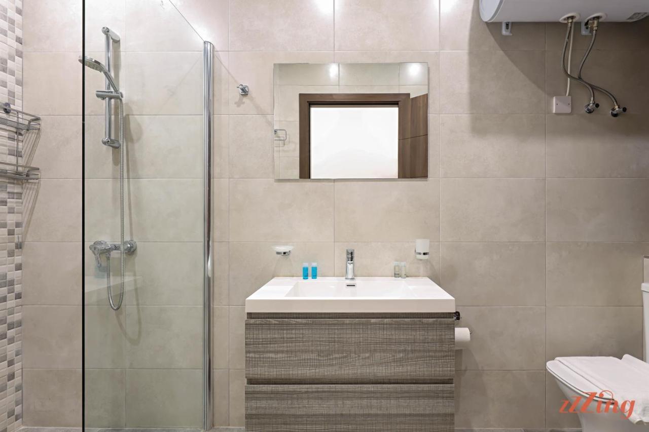 Gem Beachfront Apt With Amazing Bay And Sea Views Birżebbuġa Esterno foto